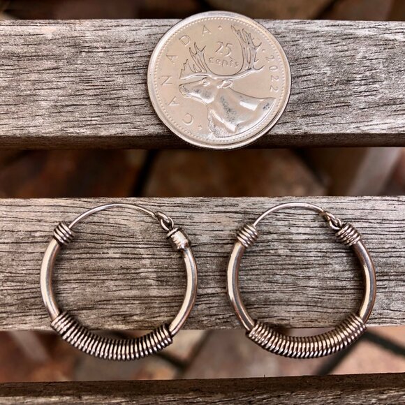 Silver hoop earrings - Picture 2 of 3